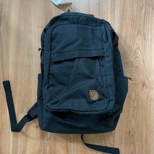 Fjallraven 28L - Black backpack - NEW WITH TAG !